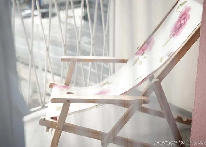 فندق Daniel - Smart Lifestyle Near Centre 3*