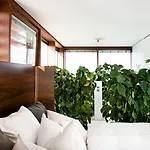 Daniel - Smart Lifestyle Near Centre Hotel