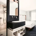 Daniel - Smart Lifestyle Near Centre 3*