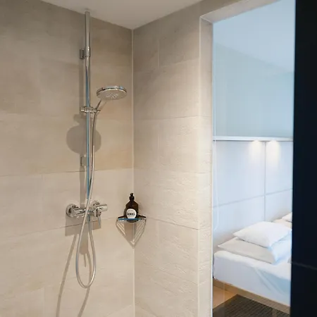 Daniel - Smart Lifestyle Near Centre Hotel 3*