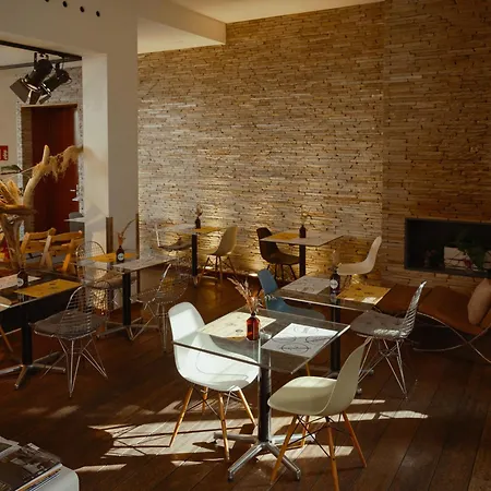 Daniel - Smart Lifestyle Near Centre Otel 3*