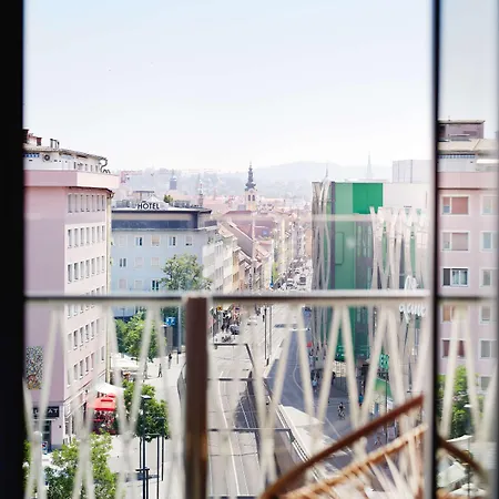 Отель Daniel - Smart Lifestyle Near Centre 3*