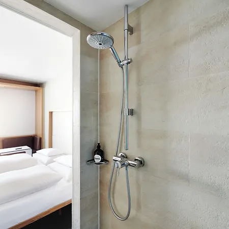 Daniel - Smart Lifestyle Near Centre