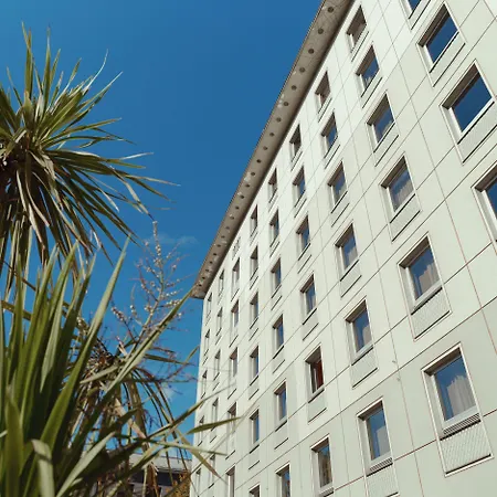 Daniel - Smart Lifestyle Near Centre Otel