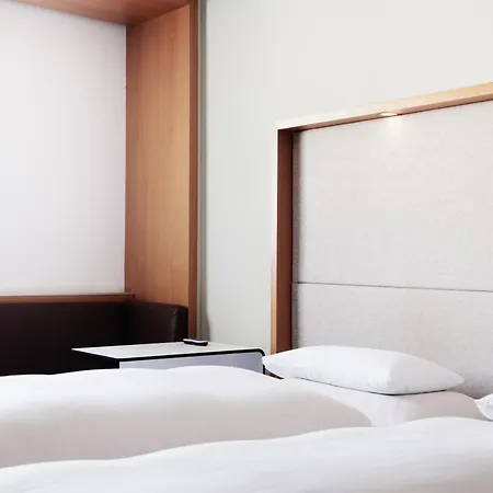 Daniel - Smart Lifestyle Near Centre 3*