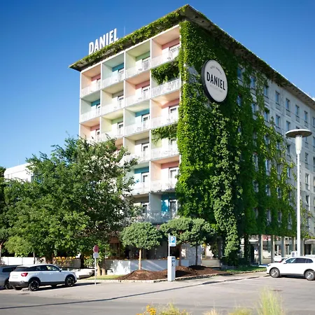 Daniel - Smart Lifestyle Near Centre Graz