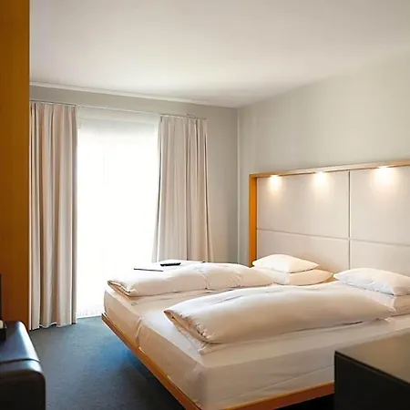 Daniel - Smart Lifestyle Near Centre Hotel