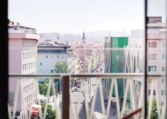 ホテル Daniel - Smart Lifestyle Near Centre 3*