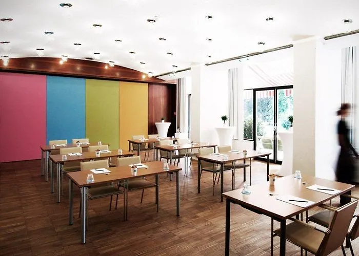 Daniel - Smart Lifestyle Near Centre