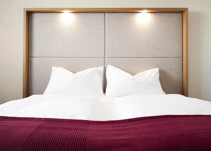 Daniel - Smart Lifestyle Near Centre 3*