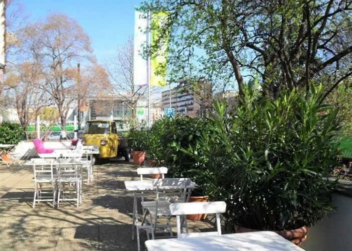 Daniel - Smart Lifestyle Near Centre 호텔